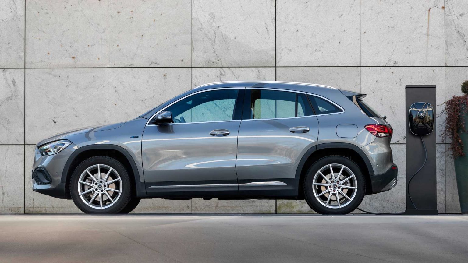 2021 Mercedes GLA 250e Preis und Technische Daten 20210305 Neue