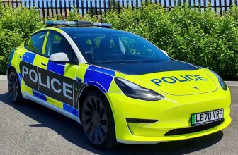 Tesla testet Model 3 als Polizeifahrzeug