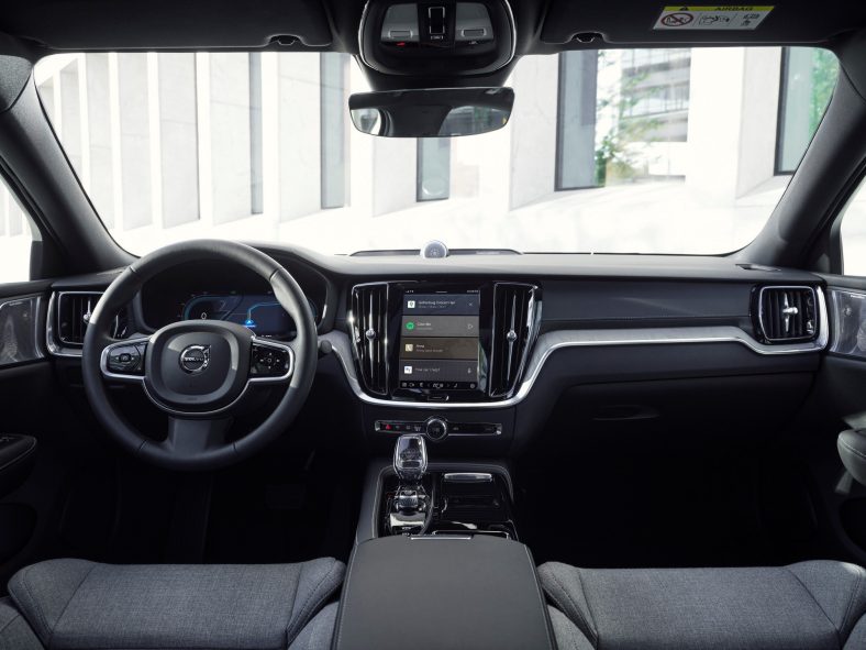 2023 Volvo S60 und V60 Facelift enthüllt Neue Modelle Autos