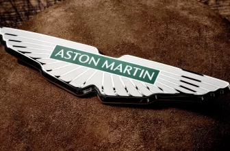 Aston Martin stellt in Pebble Beach zwei neue Modelle vor