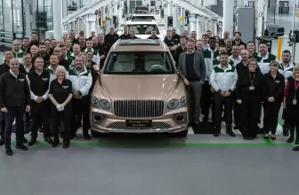 Bentley beginnt mit den Auslieferungen des Bentayga EWB