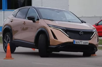 Nissan Ariya EV besteht Elchtest