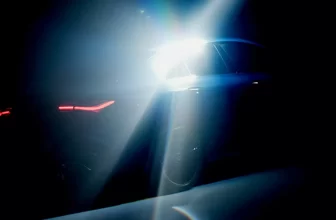 Mercedes CLA Facelift 2024 vor der Premiere am 18. Januar angeteasert