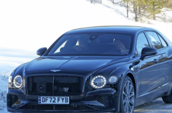 Bentley testet einen Flying Spur V8 Plug-in-Hybrid