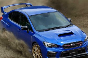 Subaru WRX-Prototyp bei Testfahrten mit größeren Rädern und Bremsen erwischt