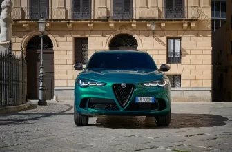 Alfa Romeo hat eine Handvoll Änderungen für den Stelvio 2024 angekündigt