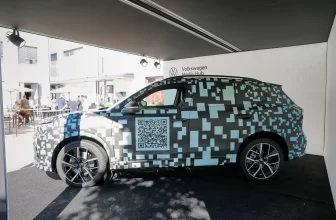 Getarnter VW Tiguan taucht in München auf