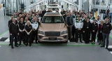 Bentley beginnt mit den Auslieferungen des Bentayga EWB