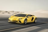 Lamborghini-Chef sagt, der neue Aventador wird einen komplett neuen V12-Motor haben